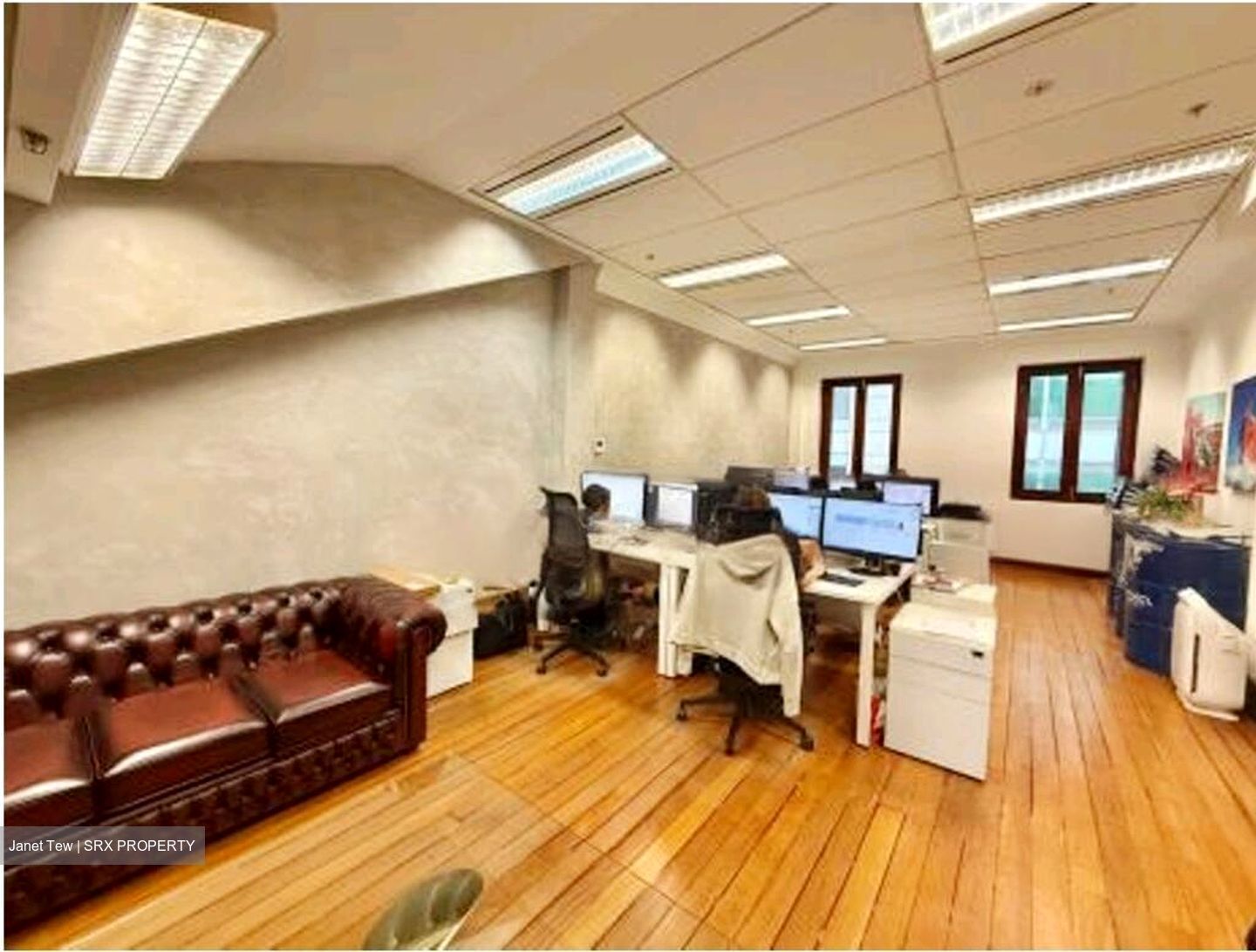Capital Square (D1), Office #478983011